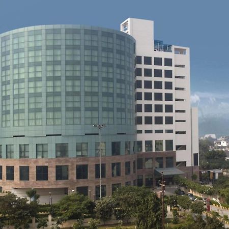 Savoy Suites Grander Noida Exterior foto