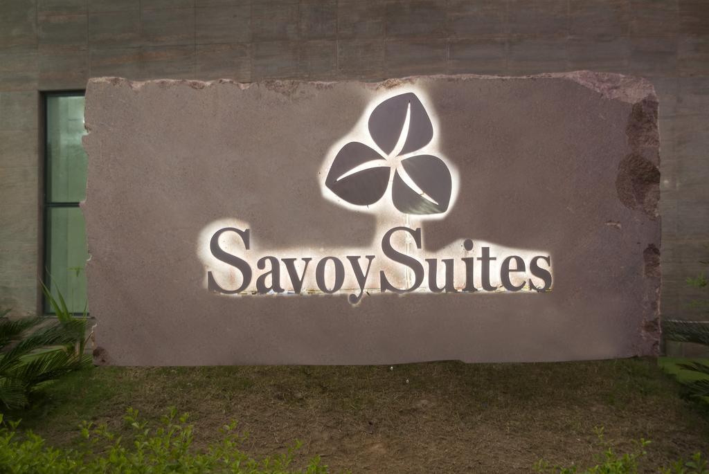 Savoy Suites Grander Noida Exterior foto
