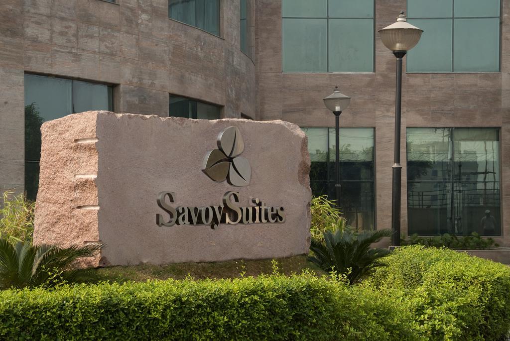 Savoy Suites Grander Noida Exterior foto